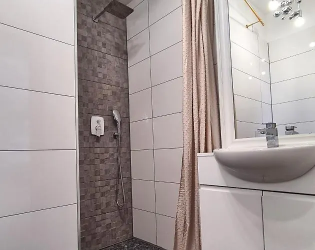 Art Zlota Апартаменты *